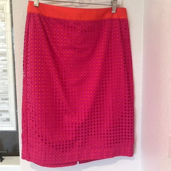 💎HP💎 Talbots Pink/Orange Eyelet Pencil Skirt - 4 - Picture 2 of 5